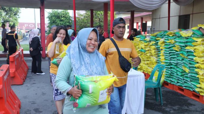 Pasar murah brimob polda sumut