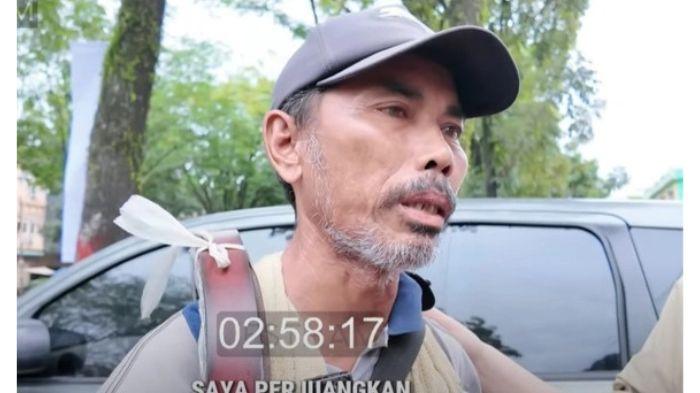 Pedagang Tali Pinggang Keliling, Berjuang demi Keluarga