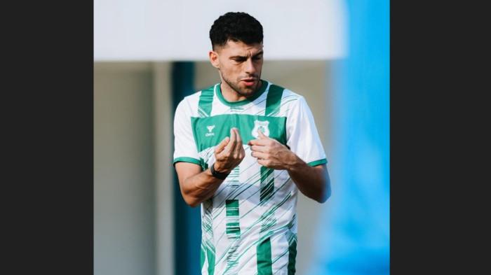 PSMS MEDAN - Pemain asing PSMS Medan, Barata mengikuti sesi latihan bersama skuat di Stadion Mini Disporasu, Selasa (27/1/2026). Barata dipastikan absen dalam laga PSMS Medan menghadapi FC Bekasi City di pekan ke-18 Pegadaian Championship musim 2025/2026.