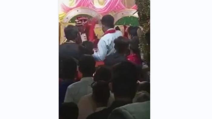 Pengantin Wanita Tampar Mempelai Pria di Atas Panggung, Kesal Calon Suami Datang dalam Kondisi Mabuk