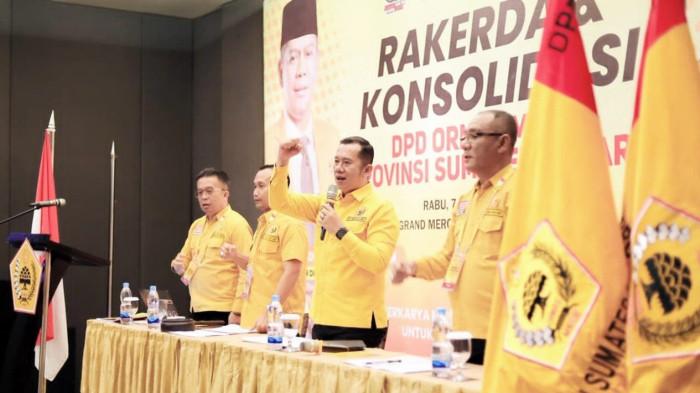 Pengurus sayap partai Golkar DPD Ormas Musyawarah Kekeluargaan Gotong Royong (MKGR) Sumatera Utara menyatakan dukungan kepada Hendriyanto Sitorus untuk maju sebagai ketua DPD Golkar Sumut periode 2025-2030 menggantikan Musa Rajekshah atau Ijeck.