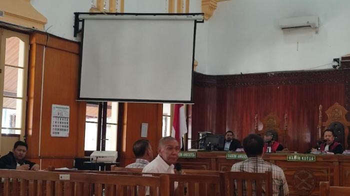 SIDANG KORUPSI - Persidangan korupsi proyek pengadaan papan tulis interaktif atau smartboard di Tebingtinggi, berlangsung di Pengadilan Negeri Medan, Selasa (30/6/2026).