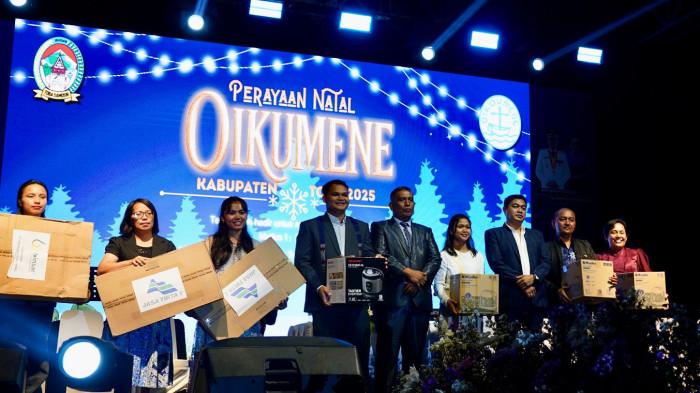 Pesan Natal Bupati Toba : 'Mari Mulai dari Keluarga'