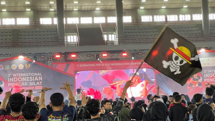 Bendera One Piece Warnai Penutupan 3rd International Indonesian Pencak Silat Open Championship 2025