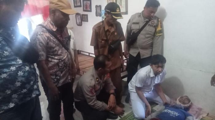 Seorang Warga Ditemukan Meninggal di Tanah Jawa, Diduga Akibat Penyakit Asam Lambung