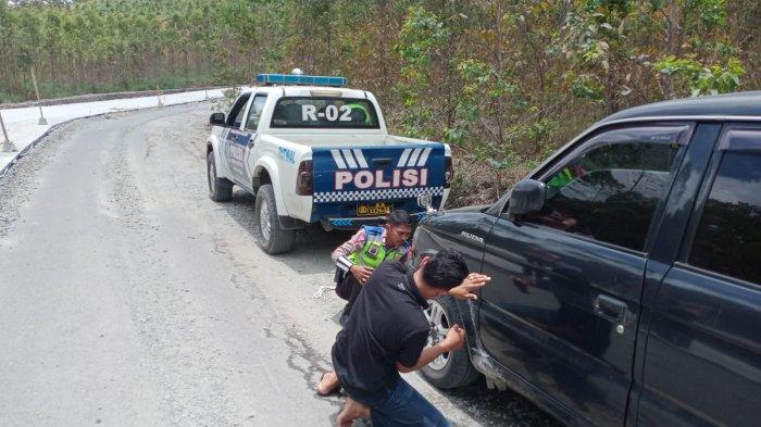 Satlantas Polres Simalungun Bantu Atasi Kendaraan Rusak pada Arus Balik Lebaran 2024