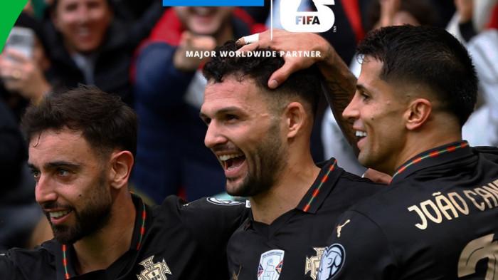 PORTUGAL LOLOS - Timnas Portugal amankan tiket ke Piala Dunia 2026 usai hajar Armenia di Kualifikasi Piala Dunia 2026, Minggu (16/11/2025).