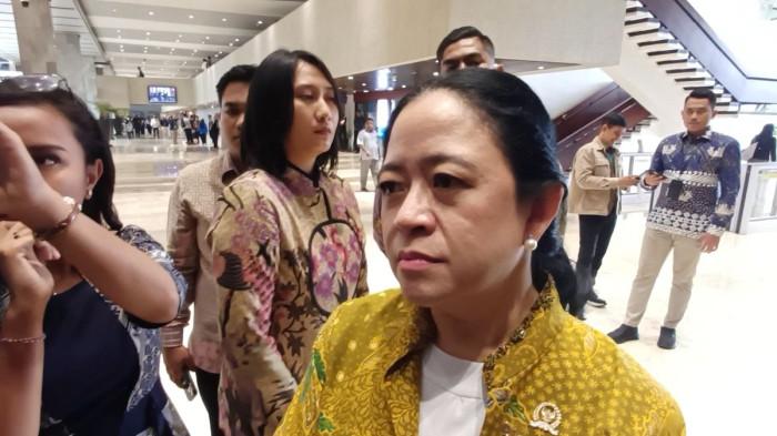 HAPUS PENSIUNAN DPR - Ketua DPR RI, Puan Maharani saat ditemui di Kompleks Parlemen, Senayan, Jakarta, Kamis (2/10/2025). Puan Maharani menjawab soal gugatan MK diminta tunjangan pensiunan DPR dihapus. (KOMPAS.com/Syakirun Ni'am)