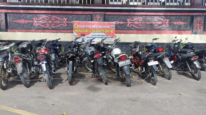 24 Sepeda Motor Berknalpot Brong Diamankan Polsek Balige