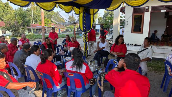 RAPIDIN MELAYAT AKAR RUMPUR NAN RUNGGU