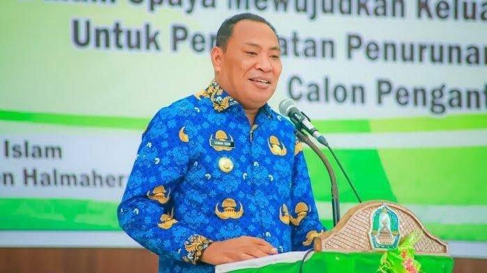 SOSOK Bupati Halmahera Selatan Usman Sidik, Meninggal Usai Main Bola di Turnamen Atas Namanya