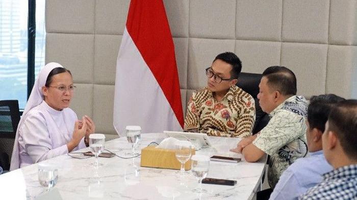 SUSTER NATALIA DAN WAKIL KEPALA BP BUMN