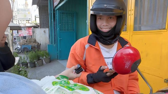 Saat 1.000 Rupiah Menjadi Jalan