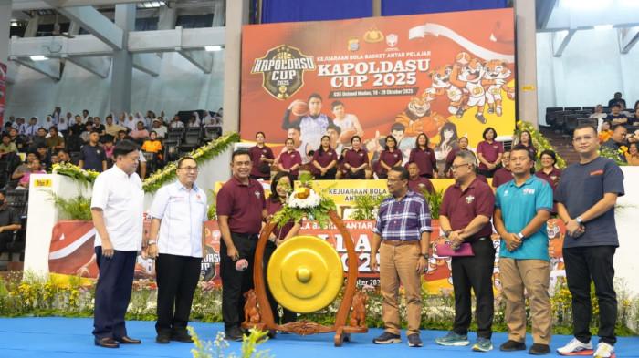 Kapolda Sumut Resmikan Kapoldasu Cup 2025 di UNIMED, 48 Tim Pelajar Ikut Berpartisipasi