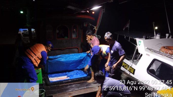 Masuk Perairan Tanjungbalai Kapal Nelayan Tanpa Nama Ini Diburu Satpolair Polres Tanjungbalai