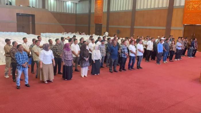 GLADI RESIK - Sebanyak 76 Kepala Desa Terpilih hasil Pilkades serentak tahap II di Kabupaten Deli Serdang mengikuti gladiresik pelantikan, Rabu (24/6/2026). Para Kades diminta untuk jaga kesehatan.