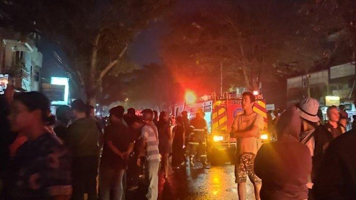 Warga Akui Dengar Suara Ledakan saat Kebakaran di Jalan Flamboyan Raya