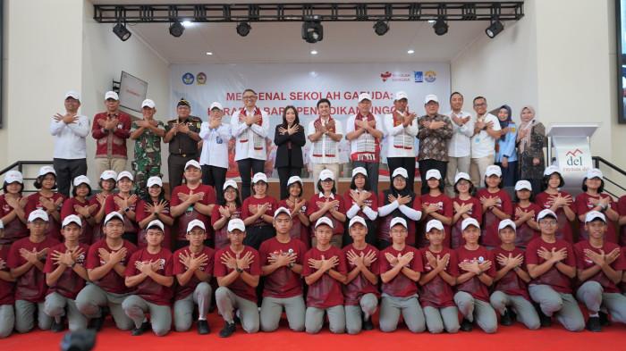 Suasana perkenalan Sekolah Garuda di Sekolah Del, Kabupaten Toba kemarin, Rabu (8/10/2025).