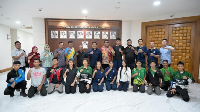 Sekdaprov Sumut Togap Simangunsong Motivasi Atlet Tinju Jelang Popnas 2025 di Jakarta