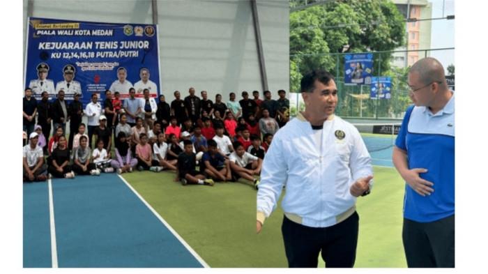 Semangat Membara di Lapangan Tenis: JÈSTHAM Hadir di Piala Wali Kota Medan 2025