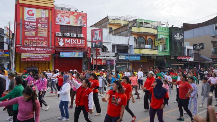 Senam Massal Warnai Hari Olahraga