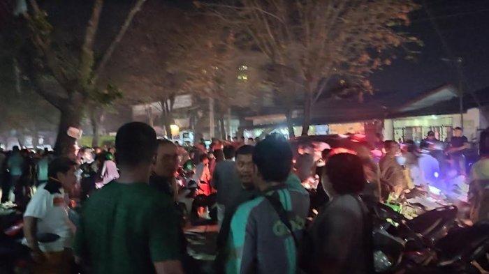 Jalan Flamboyan Raya Kembali Dibuka setelah Api Berhasil Dipadamkan