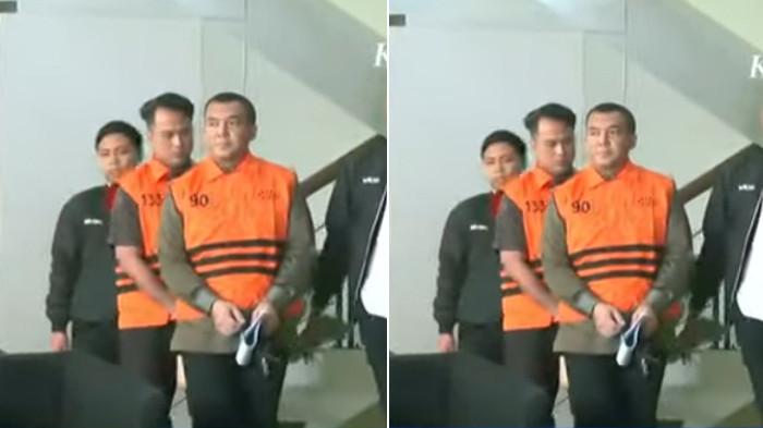 JADI TERSANGKA - Silmy Karim keluar dari gedung KPK menggenakan rompi oranye, Kamis (4/6/2026). Ia resmi jadi tersangka kasus pemerasan WNA