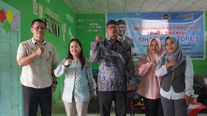 Sosialisasi MBG di Desa Lumut