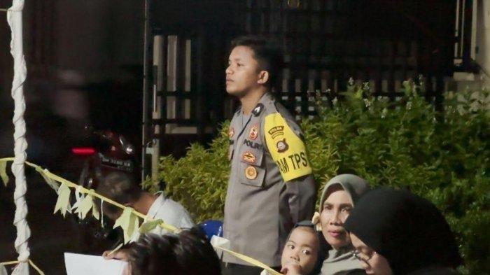 Sosok Bripda Yusra, Tetap Setia Bertugas di TPS saat Rumahnya Kebakaran, Diapresiasi Kapolsek