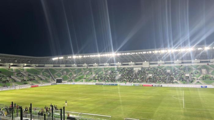 Suasana di Stadion Utama Sumatra Utara jelang laga PSMS Medan kontra Persekat Tegal, pada Jumat (12/9/2025) sore.