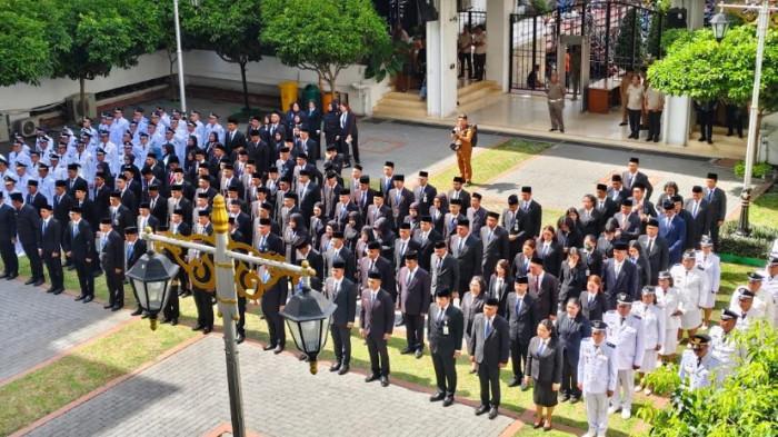 PELANTIKAN PEJABAT - Suasana pelantikan ratusan pejabat administrator dan pengawas (kepalan bidang, pimpinan kecamatan) di lingkungan Pemerintah Kota Medan berlangsung penuh semangat. Sebanyak 213 pejabat Eselon III dan IV dikukuhkan, Senin (23/2/2026).