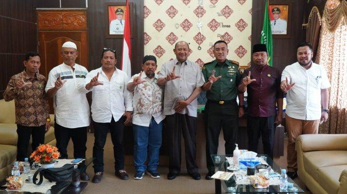 Plt Bupati Langkat Syah Afandin Terima Audiensi BKM Masjid Raya Pangkalan Susu dan Talitakum