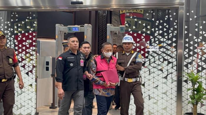 TERSANGKA KORUPSI CPO: Kejaksaan Agung tetapkan 11 tersangka kasus korupsi berupa rekayasa ekspor CPO di Lingkungan Direktorat Jenderal Bea dan Cukai tahun 2022-2024, Selasa (10/2/2026)