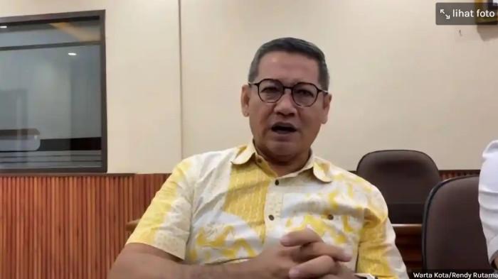 TERTIDUR SAAT RAPAT - DPRD Kota Bekasi memanggil Direktur Utama Perumda Tirta Patriot, Ali Imam Faryadi, setelah video dirinya tertidur dalam rapat resmi menjadi viral di media sosial. Anggota Komisi I DPRD Kota Bekasi, Daryanto, menyebut pembahasan berjalan kondusif hingga rapat dinyatakan selesai.
