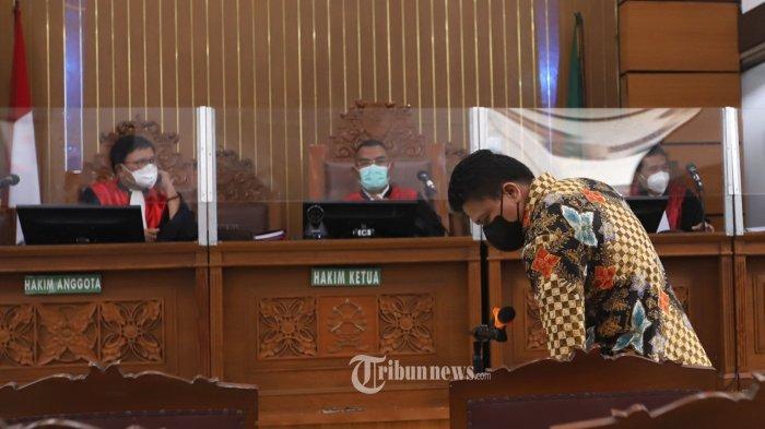 Selain Ferdy Sambo, Semua Tersangka Pakai Kemeja Putih, AKBP Arif Lihat Brigadir J Masih Hidup