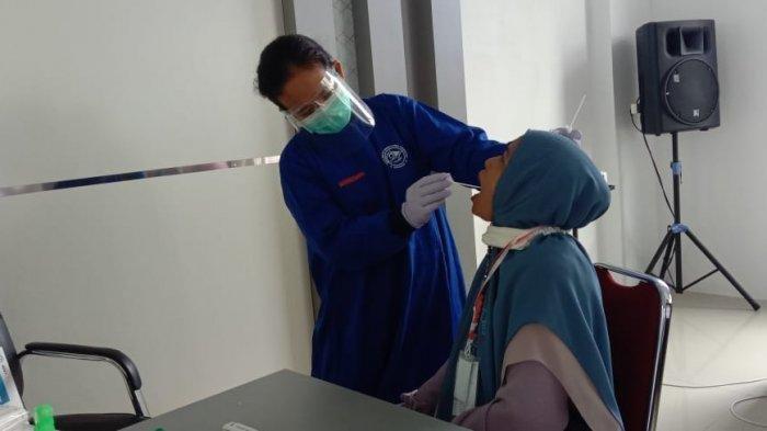 Tiba di Tanah Air, Sebanyak 14 Orang Jemaah Haji Indonesia Positif Covid-19