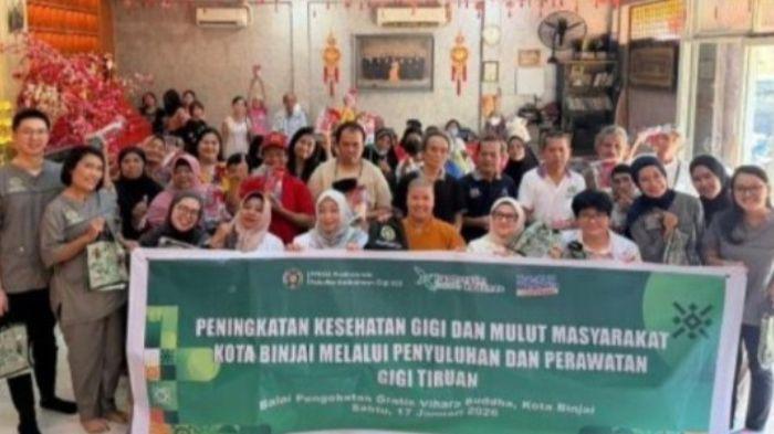 Tim PS PPDGS Prostodonsia FKG USU, pengurus Vihara Binjai, pasien dan warga Binjai pada kegiatan bakti sosial, 
penyuluhan dan perawatan gigi tiruan gratis di Balai Pengobatan Gratis Vihara Buddha Binjai, Sabtu (17/1/2026).