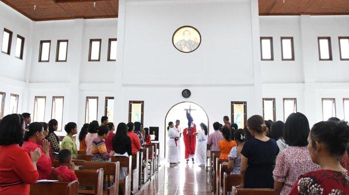 Terkhusus bagi jemaat Gereja Katolik Santo Antonio Maria Claret, ia mengajak seluruh jemaat untuk meningkatkan iman, menjadi umat yang patuh pada Tuhan karena Tuhan telah berkorban untuk manusia.