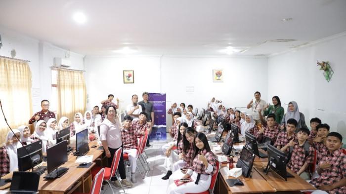 Universitas Mikroskil Bekali Siswa SMK