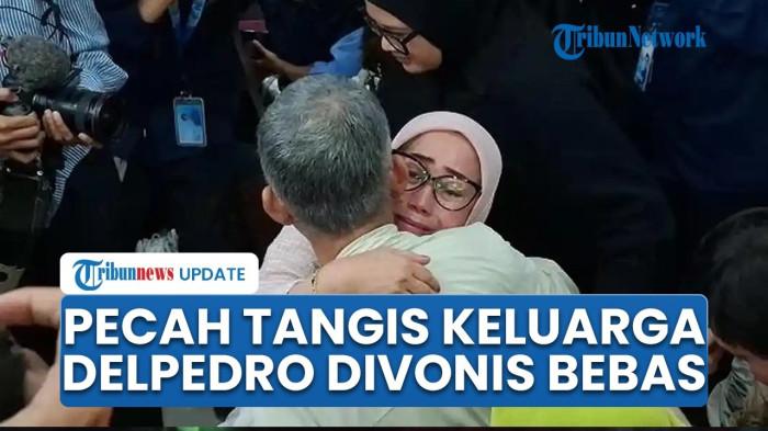 BEBAS - Delpedro Marhaen Cs divonis bebas murni oleh hakim.