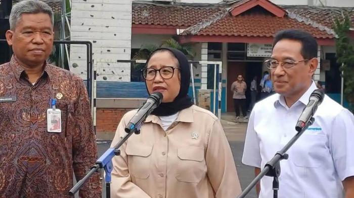 DRAMA MBG - Wakil Kepala Badan Gizi Nasional (BGN) Nanik Sudaryati Deyang sebut BGN akan membentuk tim optimalisasi, tim dibentuk untuk memastikan penyaluran Makan Bergizi Gratis (MBG) lebih efisien dan tidak memboroskan anggaran negara.