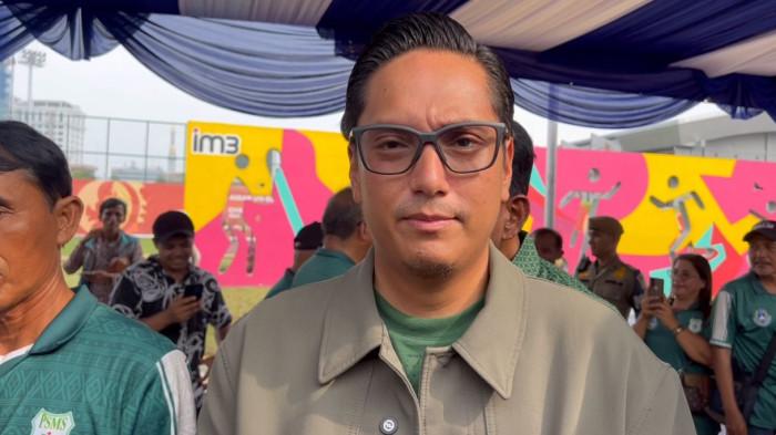 Wali Kota Medan, Rico Waas saat menghadiri pelantikan Pengurus Keluarga Besar Mantan Pemain PSMS Medan periode 2026-2030 di Urban Community Park Kebun Bunga, Minggu (14/6/2026). Rico Waas berencana memajang foto legenda dan Piala PSMS Medan di Stadion Teladan. 