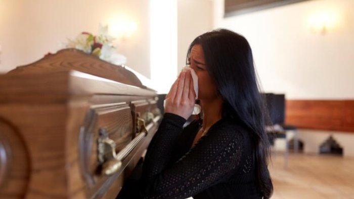 Baru Satu Jam Meninggal, Beraninya Wanita Selingkuhan Muncul, Istri Syok Baru Tahu Kelakuan Suami