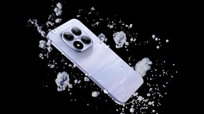 TAHAN AIR- Xiaomi Redmi Note 15 Pro merupakan selular tahan air dan debu. Sudah melalui uji banting.