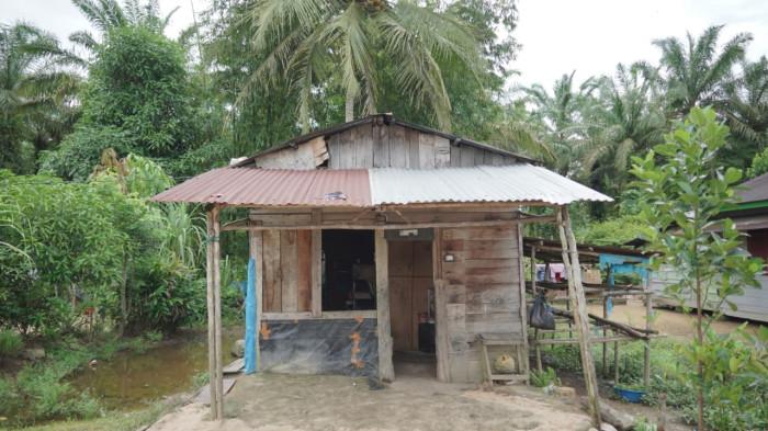 Rayakan HLN ke-80, PLN Hadirkan Cahaya Harapan bagi Keluarga di Tapanuli Tengah
Program “Light Up The Dream” bukti nyata kepedulian pegawai PLN untuk masyarakat kurang mampu