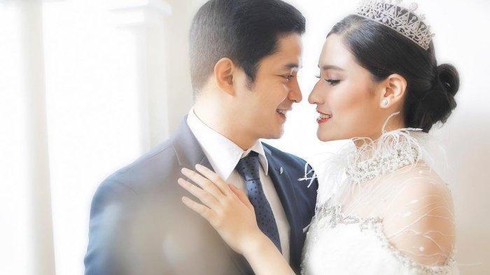 Ada Meja Dari Marmer, Begini Penampakan Dapur Rumah Adly Fairuz dan Angbeen Rishi yang Elegan