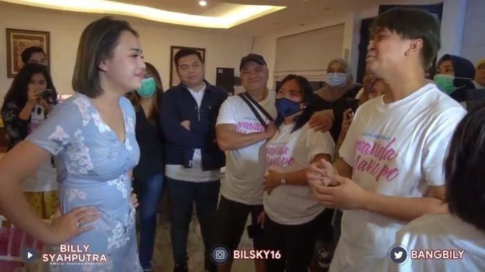 Billy Syahputra Nangis, Ngaku Pernah Lakukan Ini dengan Mantannya, Begini Reaksi Amanda Manopo