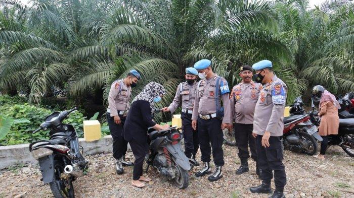 Propam Polres Padang Razia kenderaan Dinas dan Pribadi