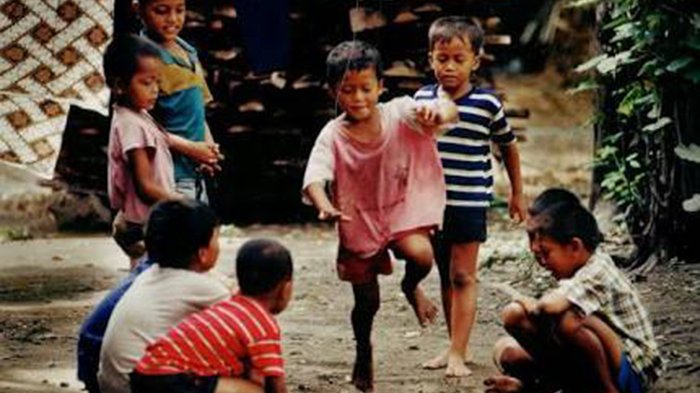 Peringati Hari Anak Nasional, Yayasan Fajar Gelar Lomba Permainan Tradisional