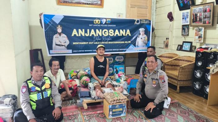 Peduli Korban Lakalantas, Polantas Samosir Sambangi Kevin Naibaho di Masa Pemulihan